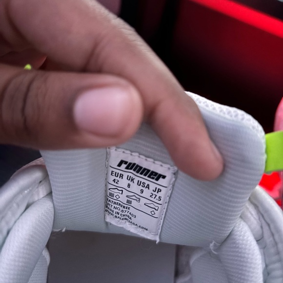 BALENCIAGA WHITE RUNNERS - Picture 8 of 8